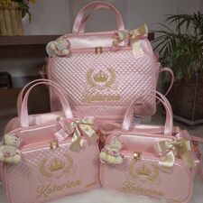 Conjunto de Bolsas Bordadas em Osasco